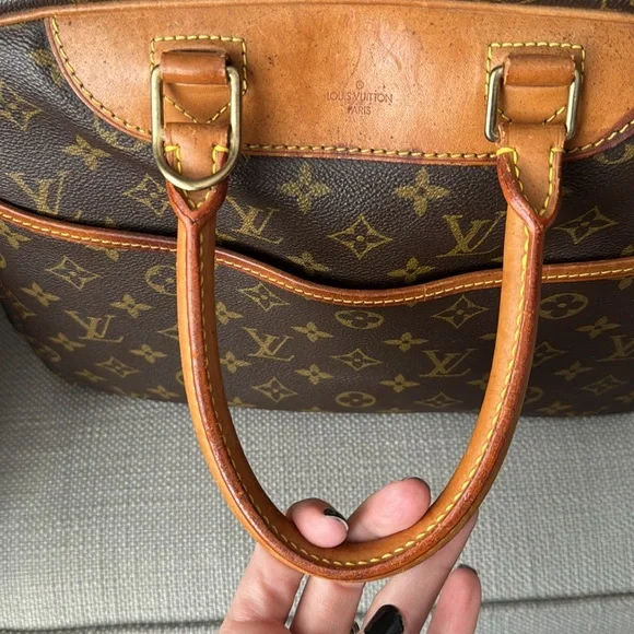 Vintage Louis Vuitton Deauville - Picture 14 of 16